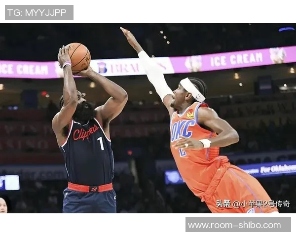 鲍威尔狂砍34分创生涯新高9记三分全明星之路愈加稳固 鲍威尔狂砍34分创生涯新高9记三分全明星之路愈加稳固