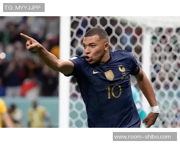 姆巴佩缺席比赛引发风波恩德里克替换阿森西奥后者愤怒摔球衣